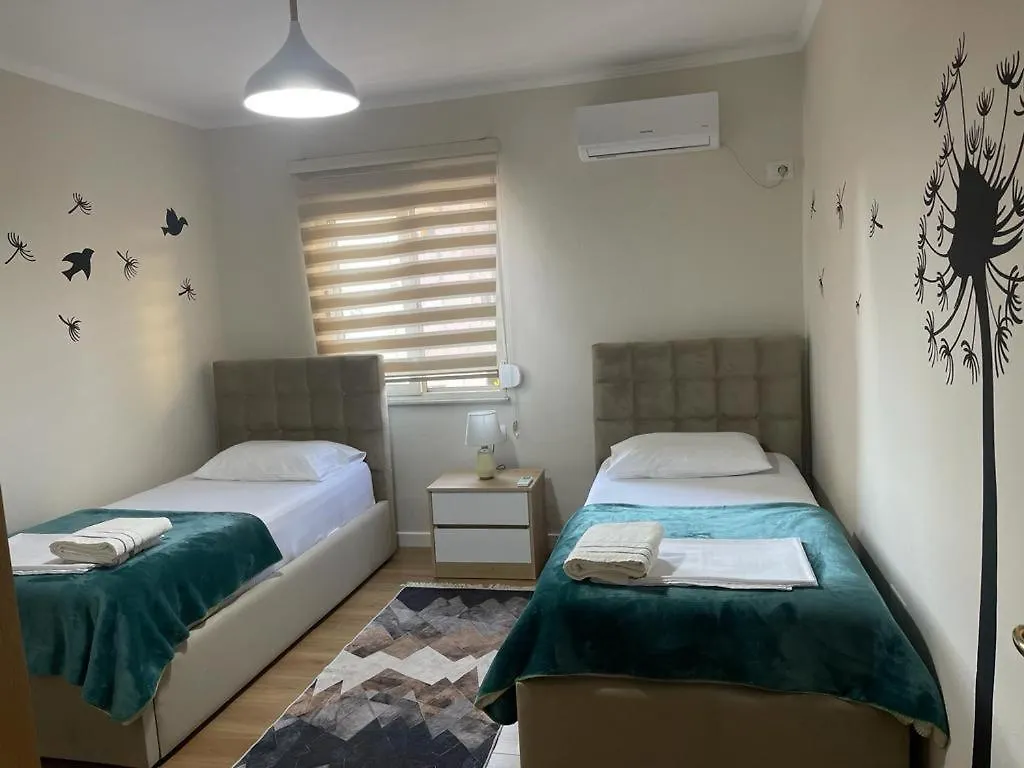 Ges'House Daire Tiran 0*,  Arnavutluk